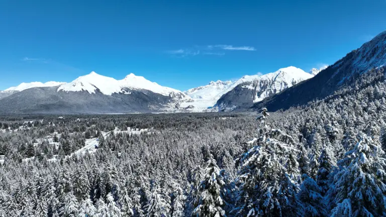 Snowy peaks and glacier panorama